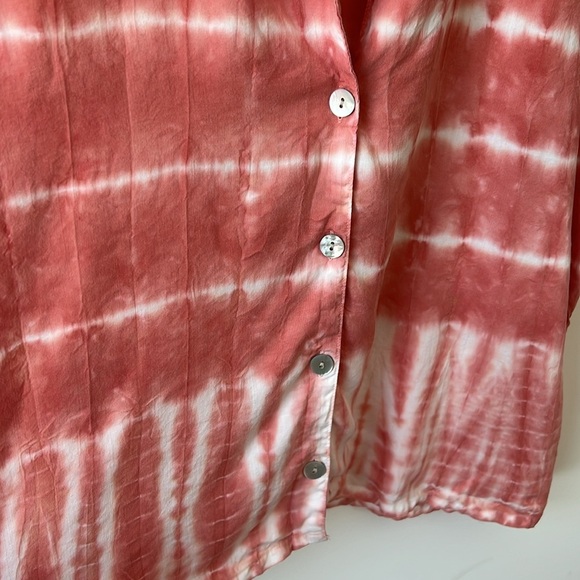 Cloth & Stone X Anthropologie Tie Dye Button Front T-Shirt - Picture 5 of 8